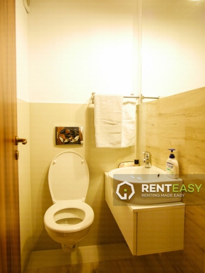 Apartament cu 3 camere de inchiriat in Centru - zona Palas