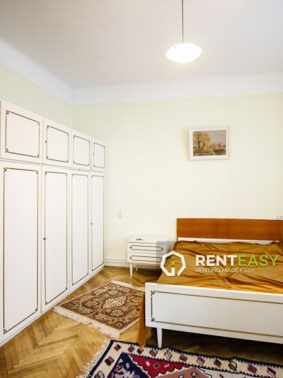 Apartament spatios cu 2 camere de inchiriat in zona Centrala