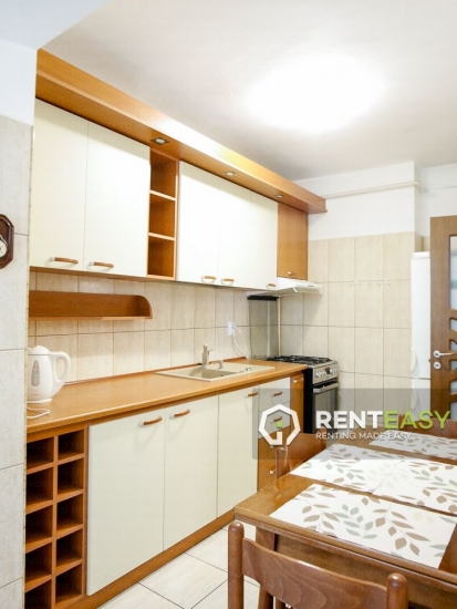 Apartament cu 3 camere de inchiriat Hala Centrala