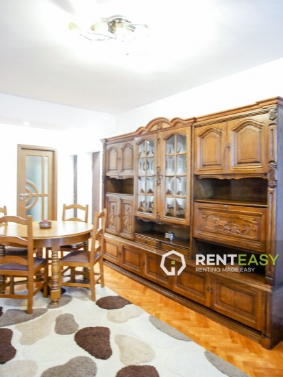 Apartament cu 3 camere de inchiriat Hala Centrala