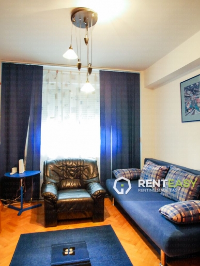 Apartament cu 3 camere de inchiriat Hala Centrala