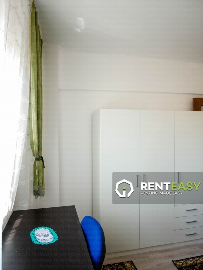 Apartament cu 4 camere de inchiriat situat in zona Piata Unirii