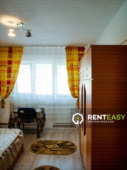 Apartament cu 4 camere de inchiriat situat in zona Piata Unirii