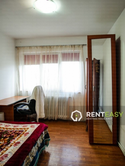 Apartament cu 3 camere de inchiriat situat in zona Moldova Mall