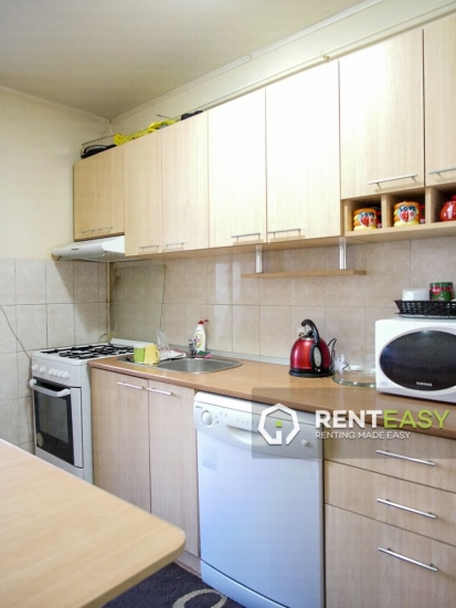 Apartament cu 2 camere de inchiriat in zona UMF
