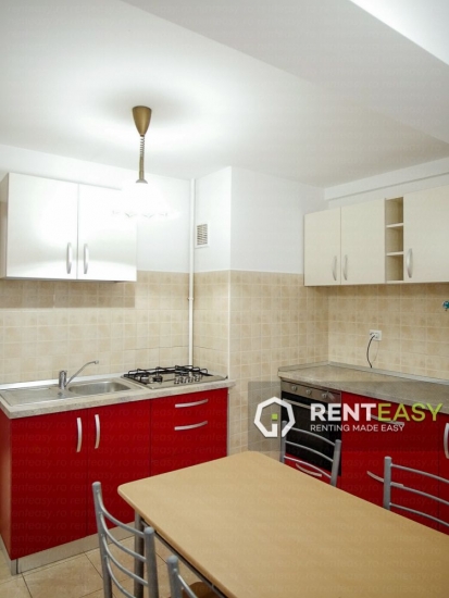 Apartament cu 3 camere de inchiriat situat in zona Centrala - Moldova Mall