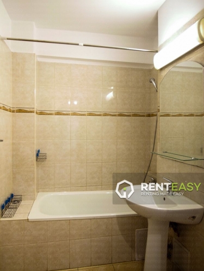 Apartament cu 3 camere de inchiriat situat in zona Centrala - Moldova Mall