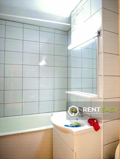 Apartament cu 2 camere de inchiriat in Podul de Fier