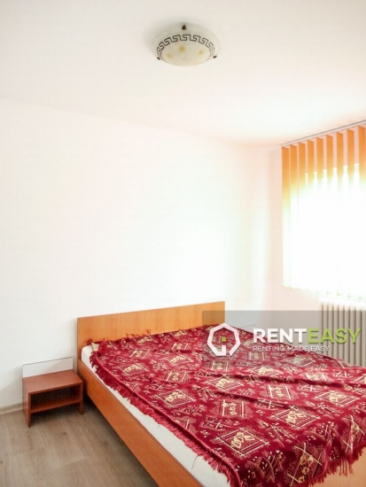 Apartament cu 2 camere decomandat situat in Podu Ros
