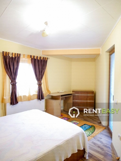 Vila cu 3 camere de inchiriat in zona Sararie