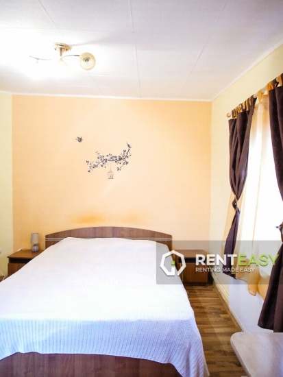 Vila cu 3 camere de inchiriat in zona Sararie