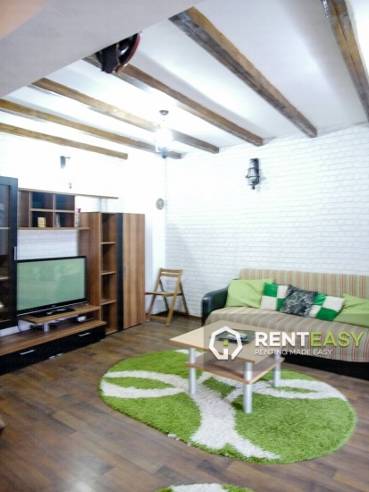 Vila cu 3 camere de inchiriat in zona Sararie
