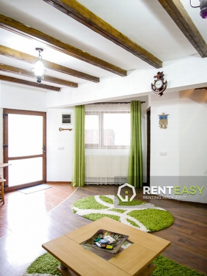 Vila cu 3 camere de inchiriat in zona Sararie