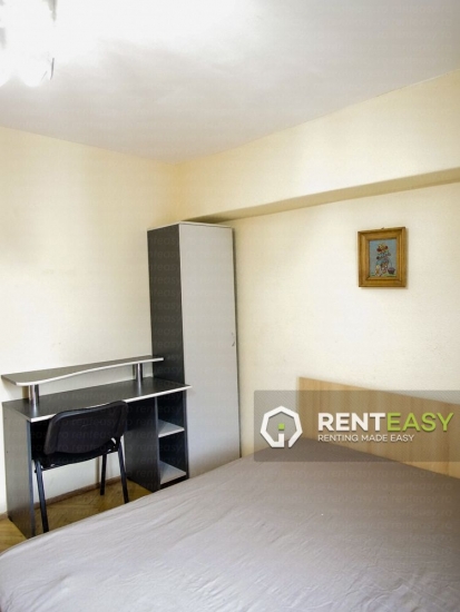 Apartament cu 4 camere de inchiriat pe Bulevardul Independentei