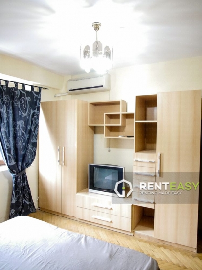 Apartament cu 4 camere de inchiriat pe Bulevardul Independentei