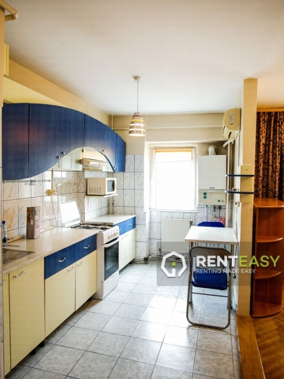Apartament cu 3 camere de inchiriat in zona Garii