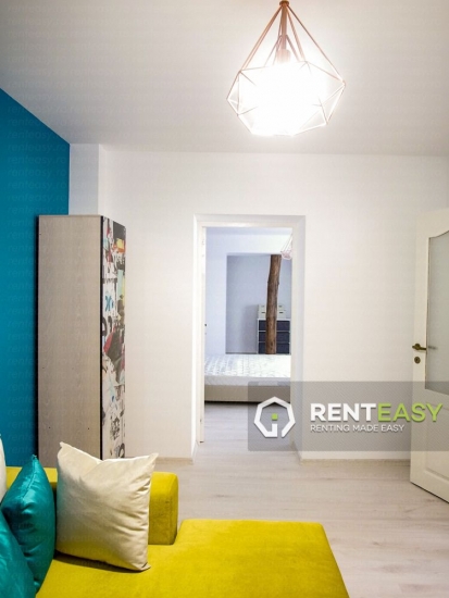 Casa cu 2 camere de inchiriat in zona Sararie