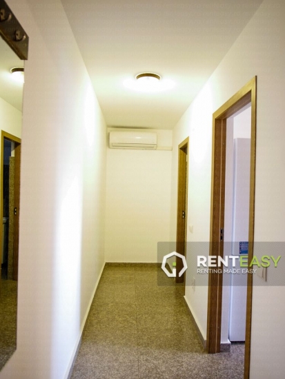 Bloc nou- Apartament cu o camera de inchiriat in zona Bucsinescu