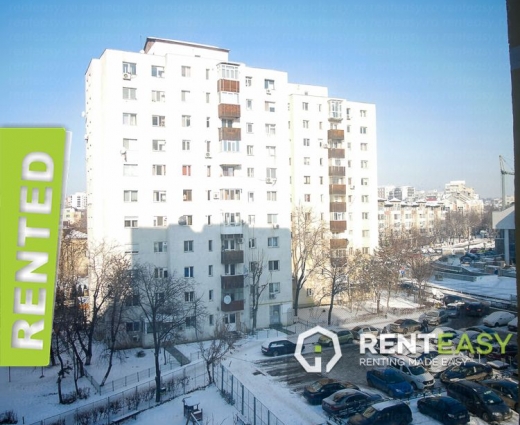 Apartament cu 3 camere decomandat situat in zona Moldova Mall
