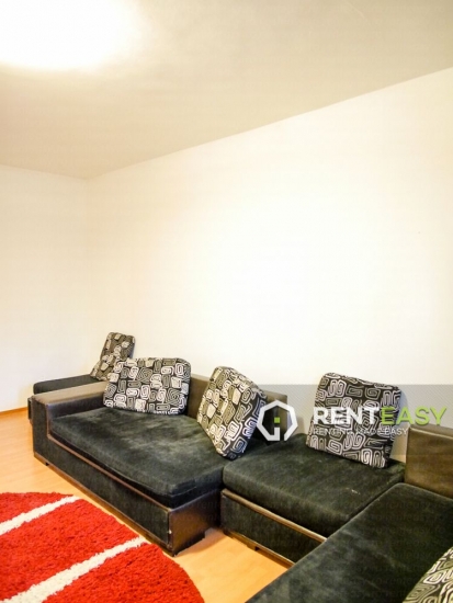 Apartament cu 3 camere decomandat situat in zona Moldova Mall