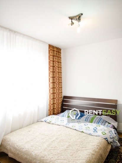De Inchiriat! Apartament cu 2 camere in Podul de Fier