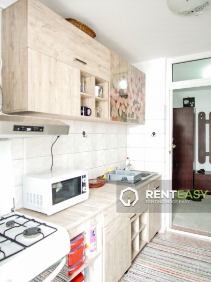 De Inchiriat! Apartament cu 2 camere in Podul de Fier