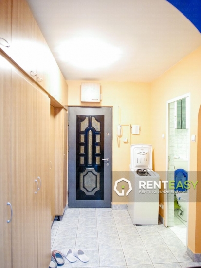 De inchiriat! Apartament cu 2 camere in zona Podul de Fier