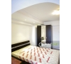 Apartament spatios cu 3 camere de inchiriat situat pe Independentei