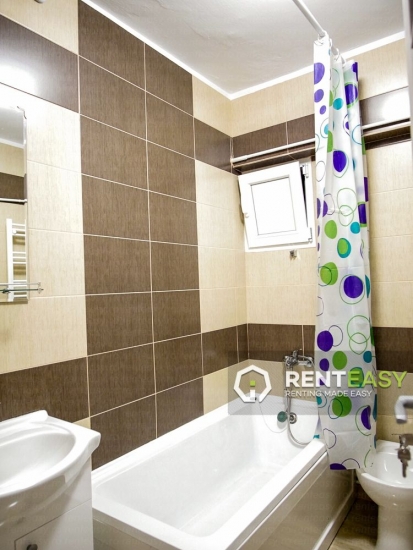 De Inchiriat! Apartament cu 3 camere pe Bulevardul Independentei