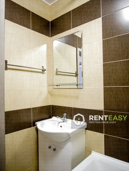 De Inchiriat! Apartament cu 3 camere pe Bulevardul Independentei