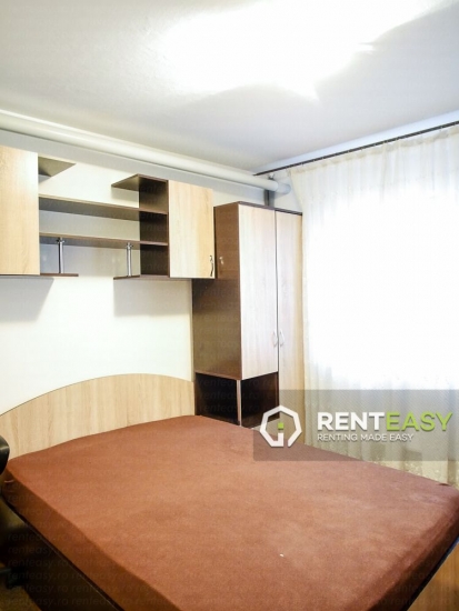 De inchiriat! Apartament cu 2 camere in zona Pod de Fier