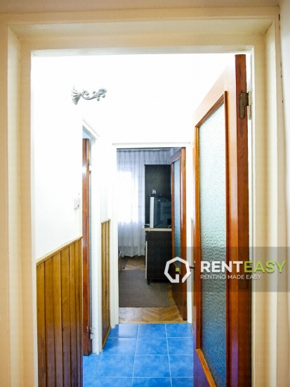De inchiriat! Apartament cu 2 camere in zona Pod de Fier