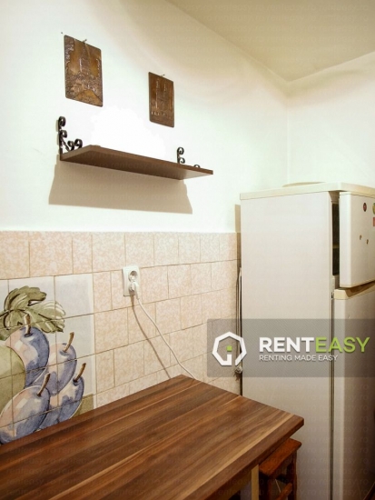 De inchiriat! Apartament cu 2 camere in zona Pod de Fier