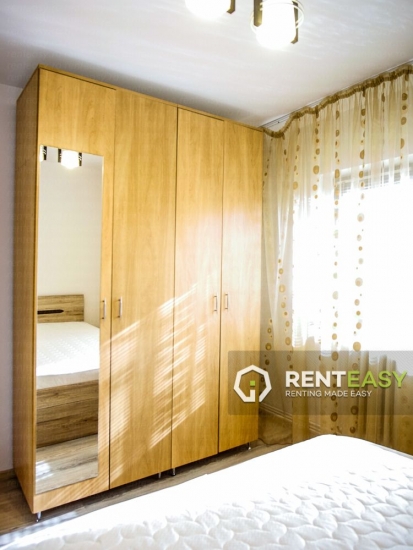 Apartament cu 3 camere de inchiriat situat in zona Podul de Fier