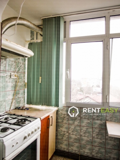 Apartament cu 2 camere de inchiriat in zona Podul de Fier