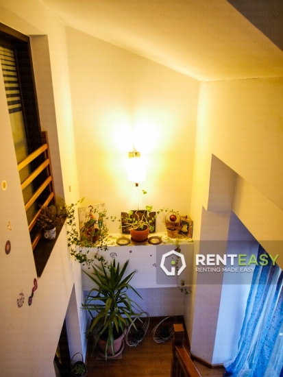 Casa cu 3 camere de inchiriat situat in zona Centrala