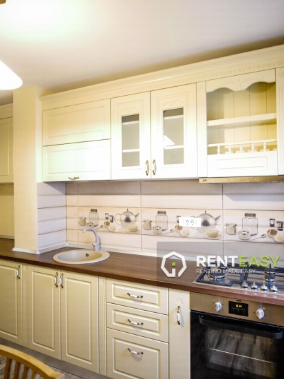 Apartament cu 4 camere de inchiriat in zona Targu Cucu