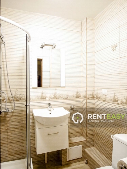 Apartament cu 4 camere de inchiriat in zona Targu Cucu
