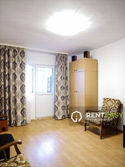 Apartament cu 2 camere decomandat situat in zona Arcu