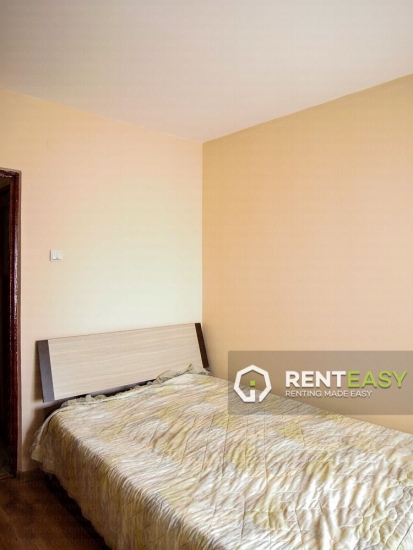 Apartament cu 3 camere de inchiriat in zona Centrala - Targu Cucu