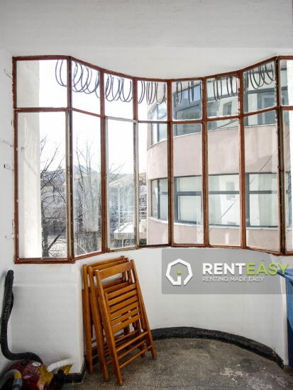 Apartament cu 3 camere de inchiriat in zona Centrala - Targu Cucu
