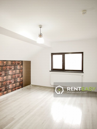 Vila cu 3 camere de inchiriat in Copou