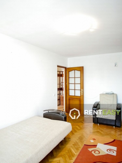 De inchiriat! Apartament cu 3 camere in zona Palas
