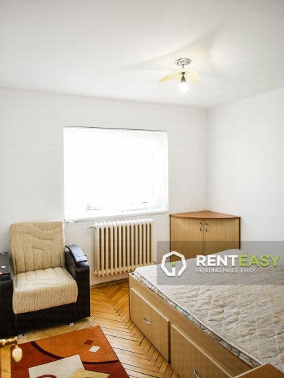 De inchiriat! Apartament cu 3 camere in zona Palas