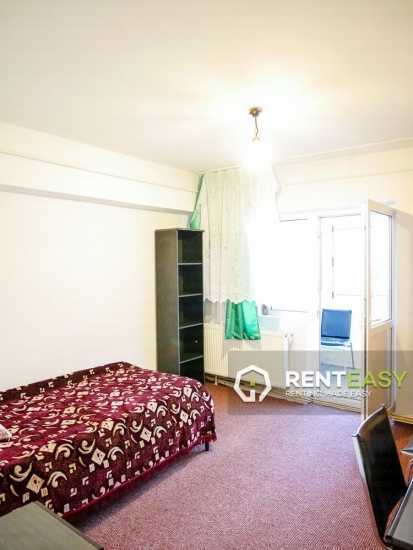 Apartament cu 3 camere de inchiriat pe Bld. Independentei 