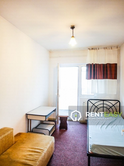 Apartament cu 3 camere de inchiriat pe Bld. Independentei 