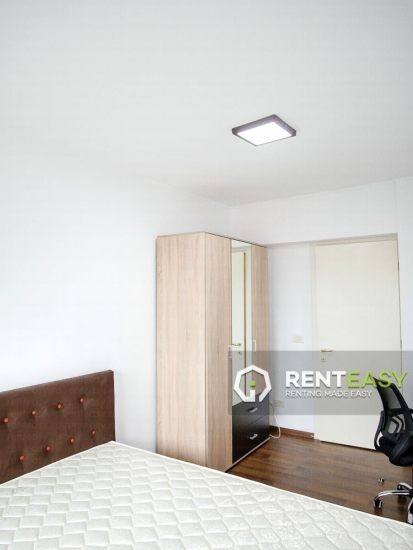 Apartament cu 4 camere de inchiriat pe Blvd Independentei