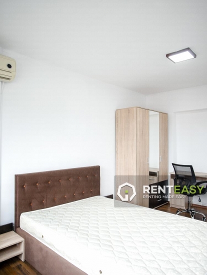 Apartament cu 4 camere de inchiriat pe Blvd Independentei