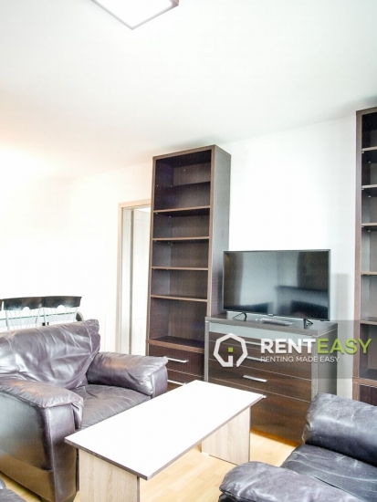 Apartament cu 4 camere de inchiriat pe Blvd Independentei