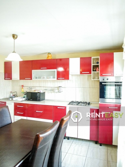 Apartament cu 3 camere de inchiriat in zona Centrala - Sararie
